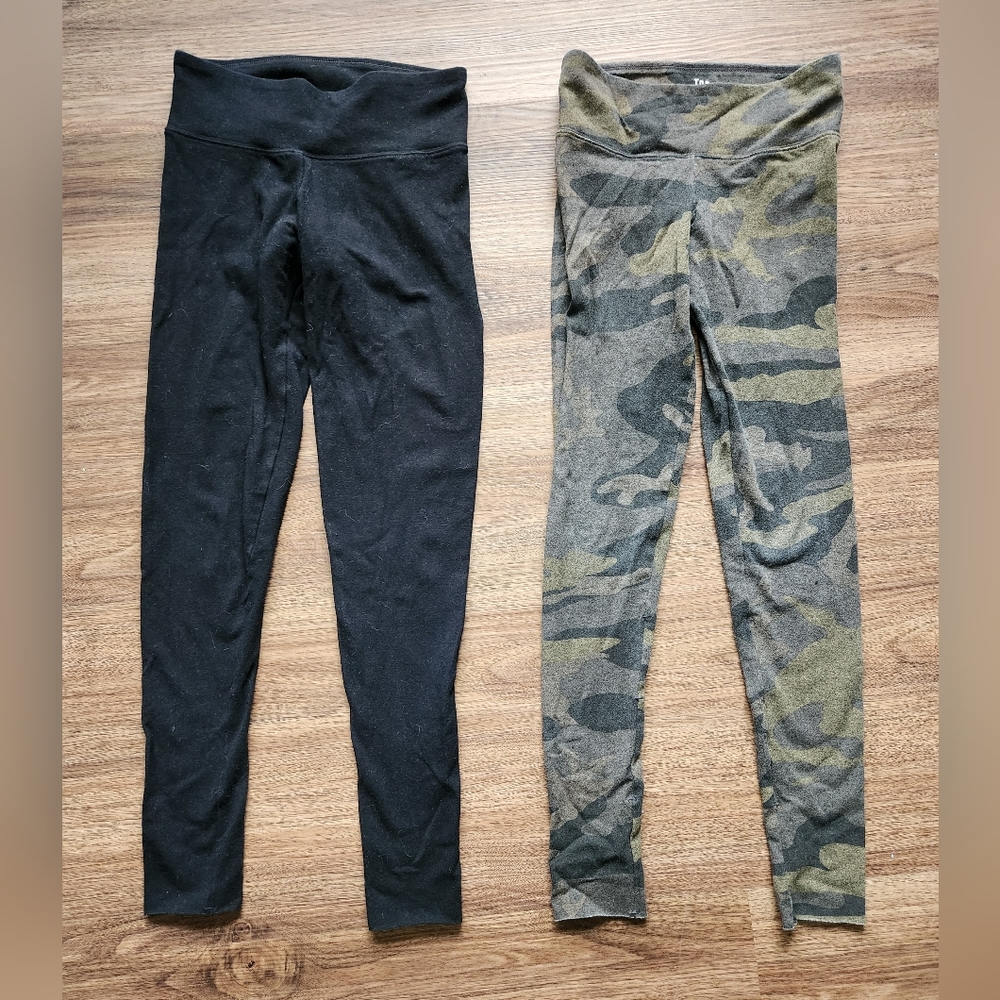 Aritzia TNA Leggings Black and Camo Bundle XXS